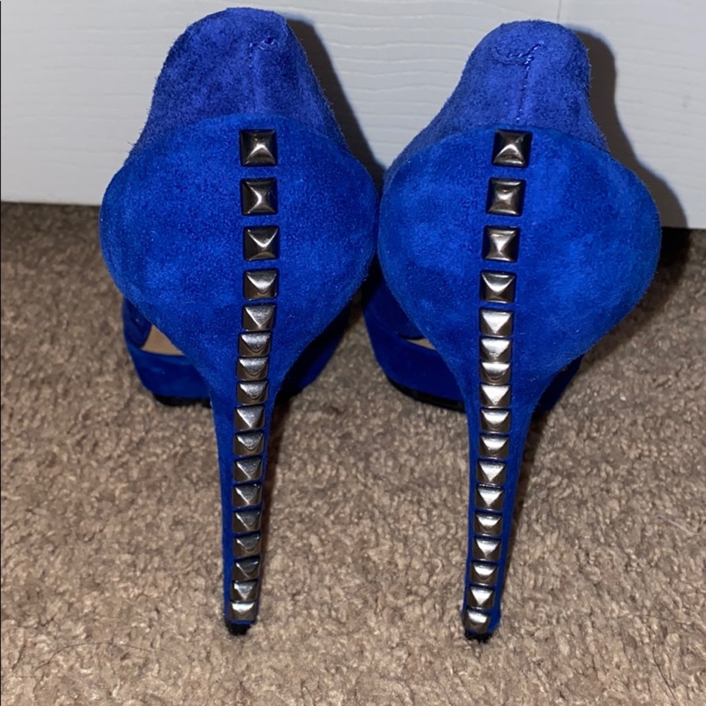 💙LAST CHANCE💙 Vince Camuto Blue Suede Heels // 7 - Picture 6 of 11